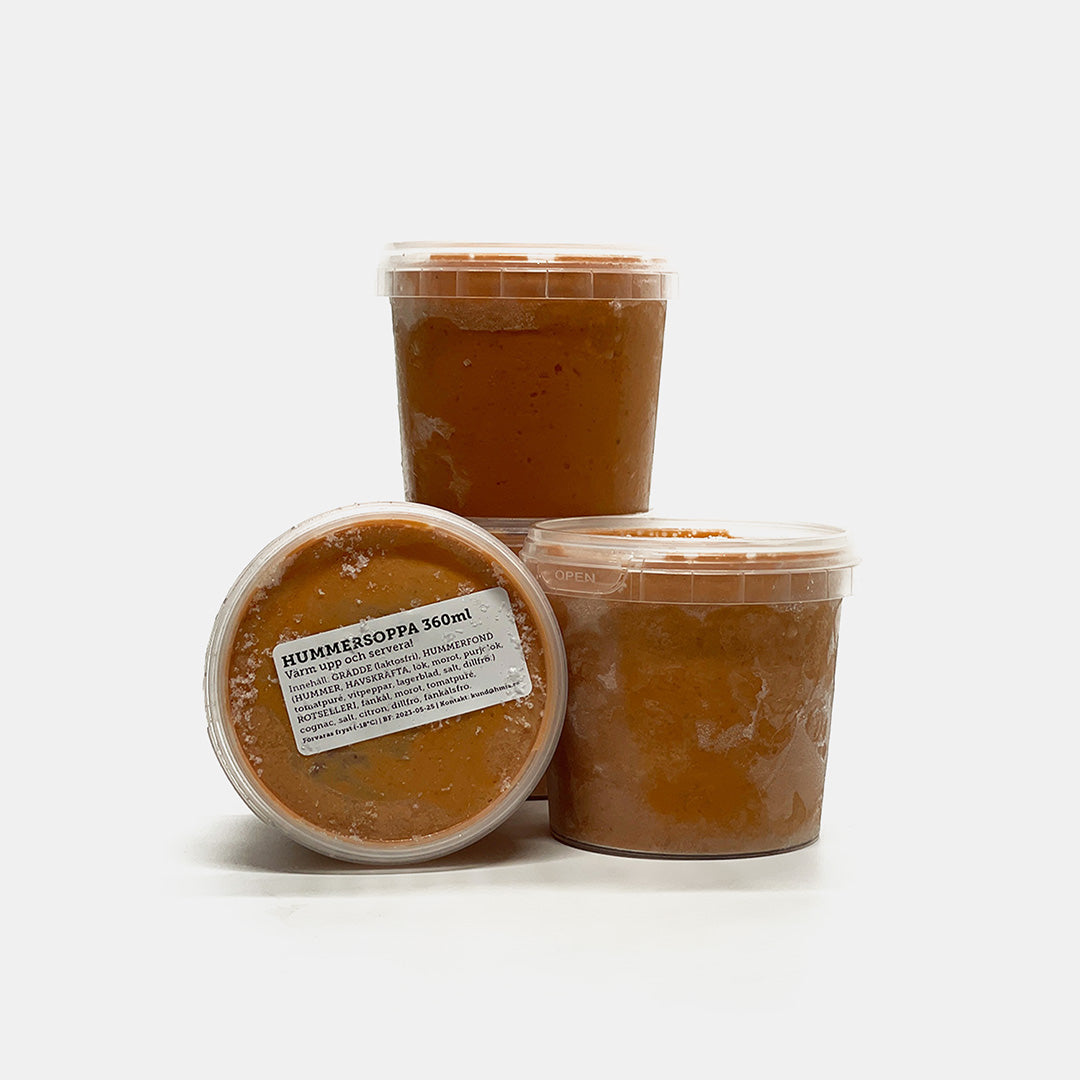 Hummersoppa VSOP – En lyxig och krämig soppa med rik smak av hummer. Levereras fryst i praktiska burkar om 350 ml för enkel användning och lång hållbarhet.